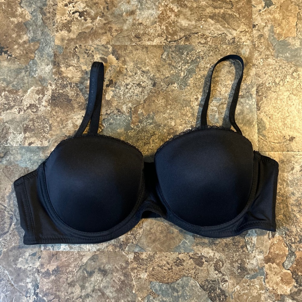 Vassarette Lightly Lined Bra Womens Size 38C Black Underwire Back Closure